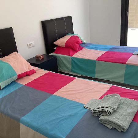 Housesleeps6-Pool-Beach-Garden-Solarium-Petok أوريويلا المظهر الخارجي الصورة