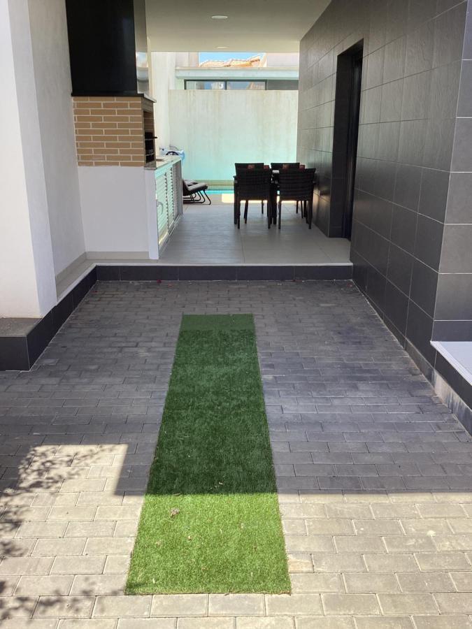 Housesleeps6-Pool-Beach-Garden-Solarium-Petok أوريويلا المظهر الخارجي الصورة