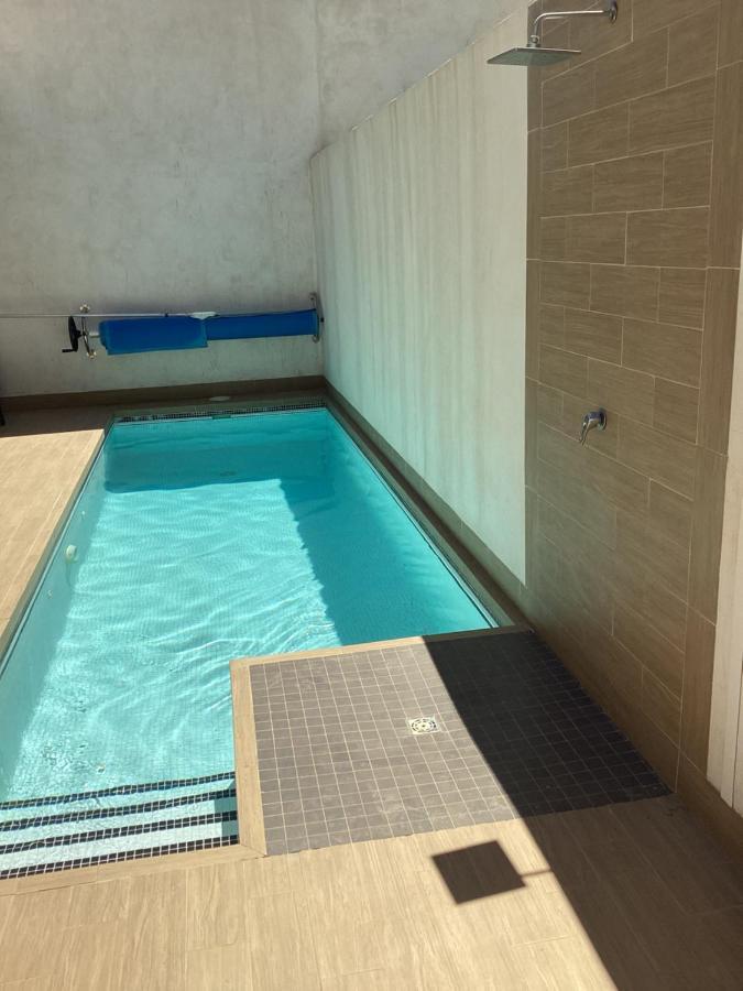 Housesleeps6-Pool-Beach-Garden-Solarium-Petok أوريويلا المظهر الخارجي الصورة