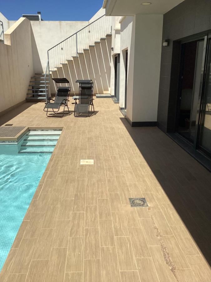 Housesleeps6-Pool-Beach-Garden-Solarium-Petok أوريويلا المظهر الخارجي الصورة